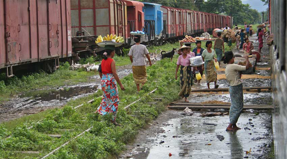 train myanmar